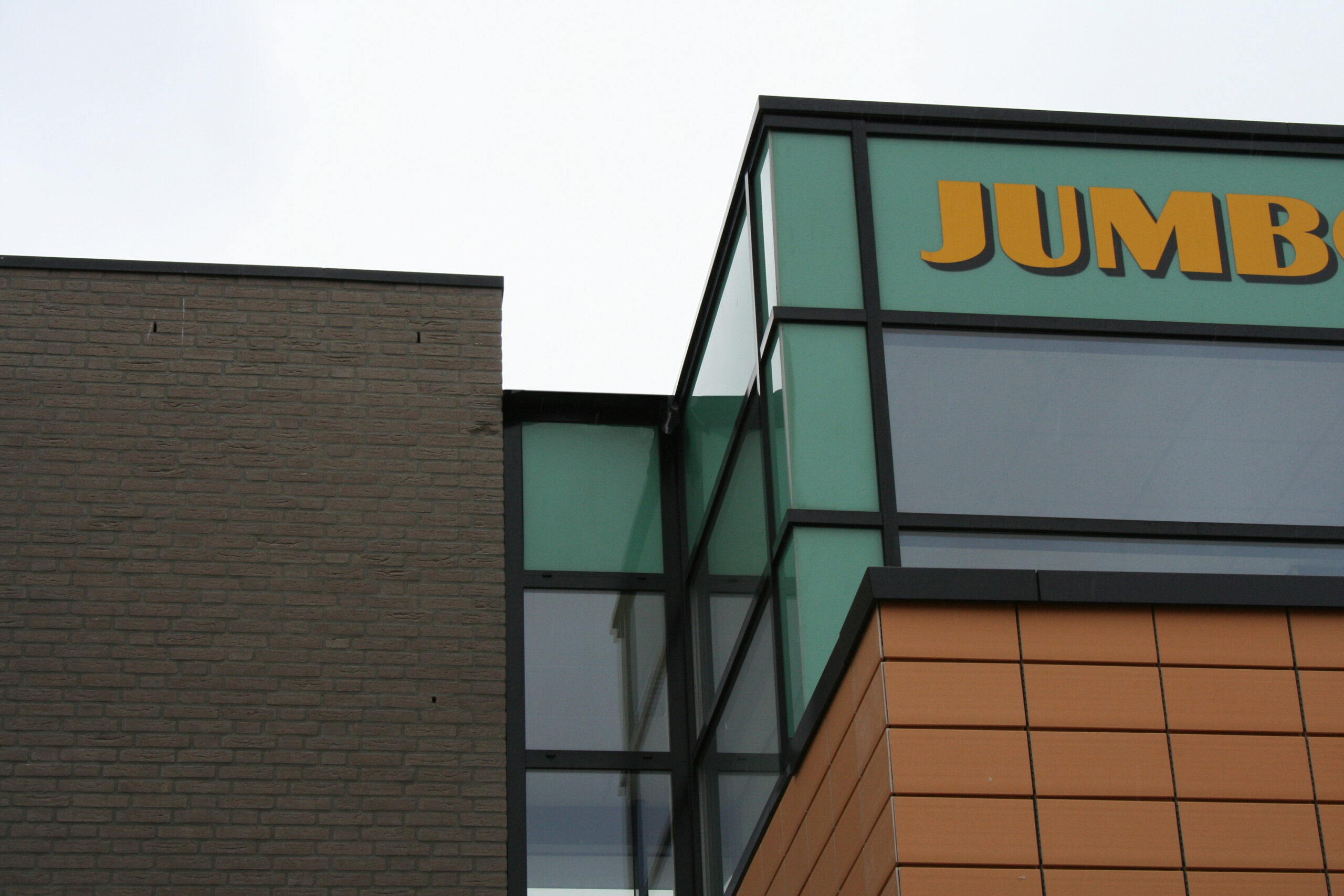 Jumbo supermarkt en woningen
